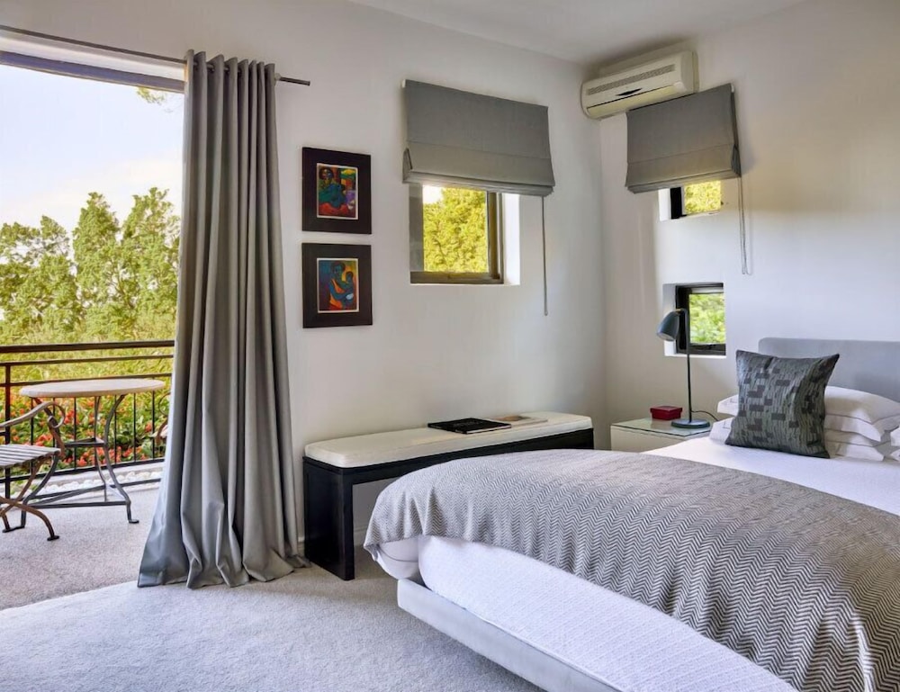 Kensington Place 5/50