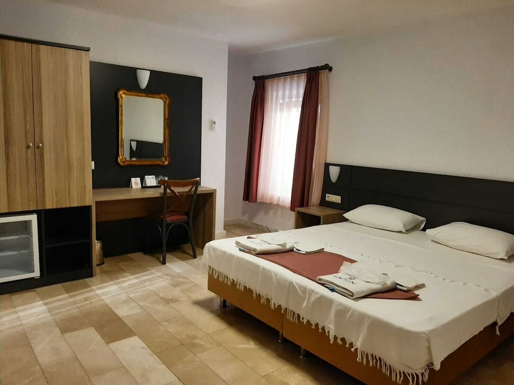 Laden Hotel Bodrum 16/42