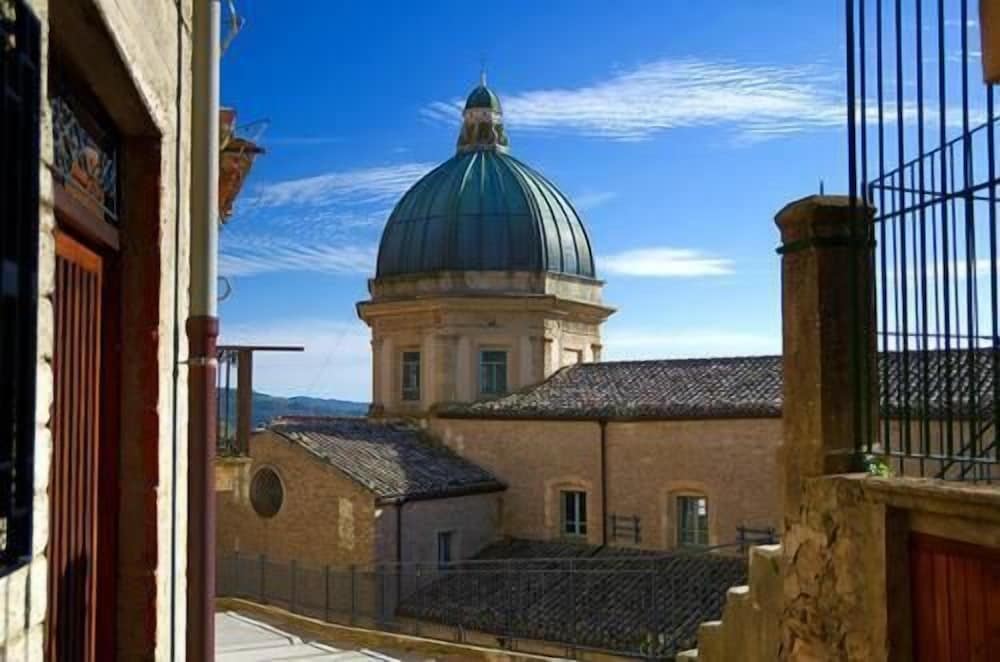 Hotel Miramonti 36/42