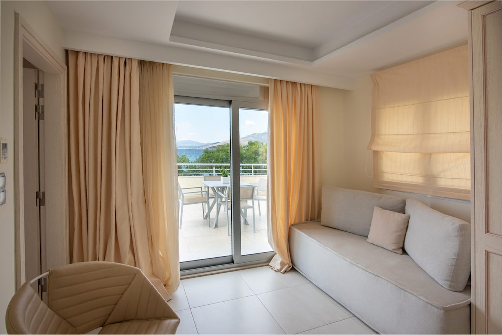 Almiriki Chios Rooms & Apartments 4/66