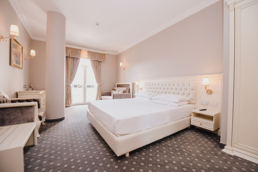 Lot Boutique Hotel 11/37