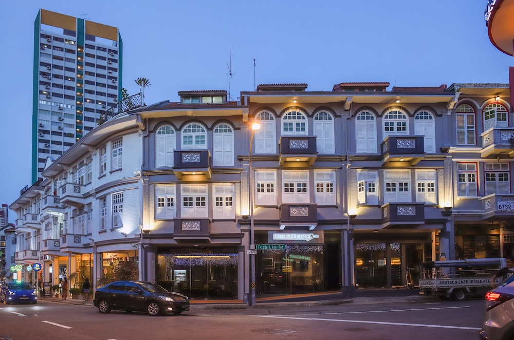 Butternut Tree Hotel (ex. Park 22 Hotel Chinatown) 3/23