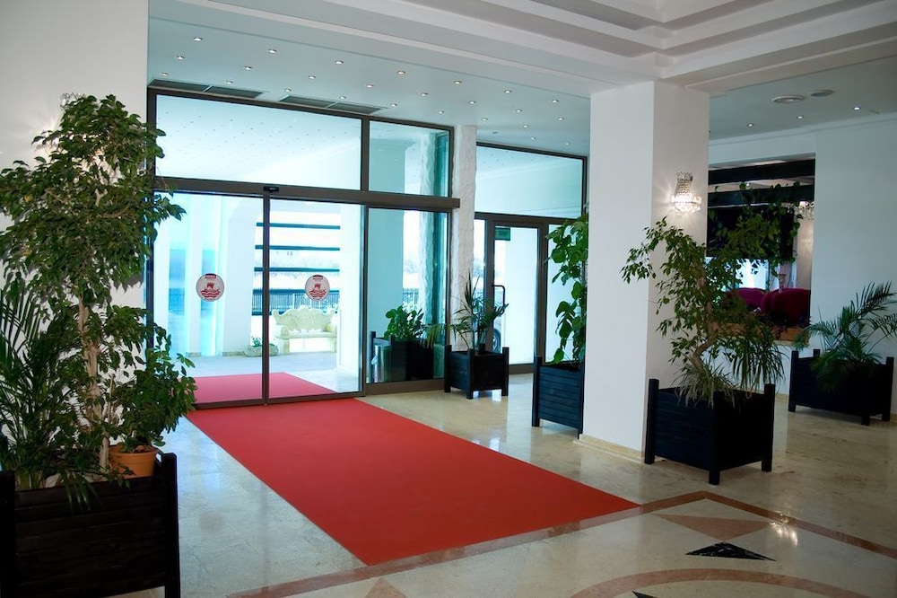 PHOENICIA EXPRESS HOTEL 3/49