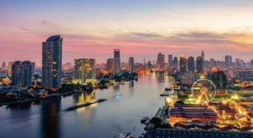 White House Asoke Sukhumvit 18 33/36
