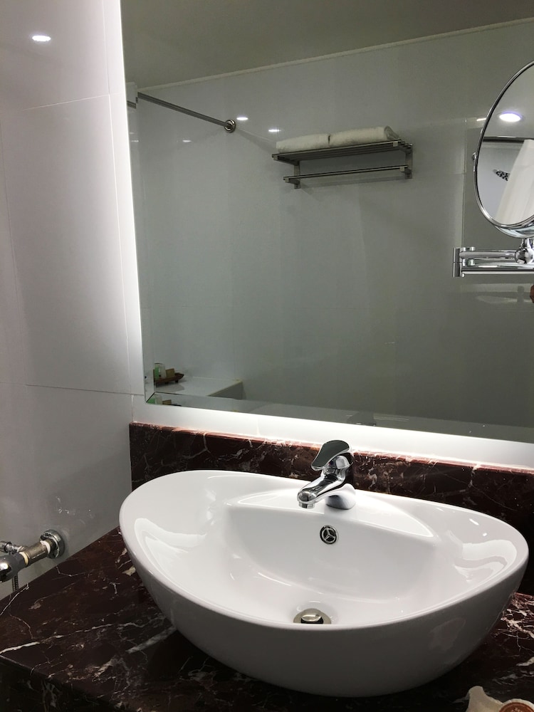 Bayview Park Hotel Manila 48/50