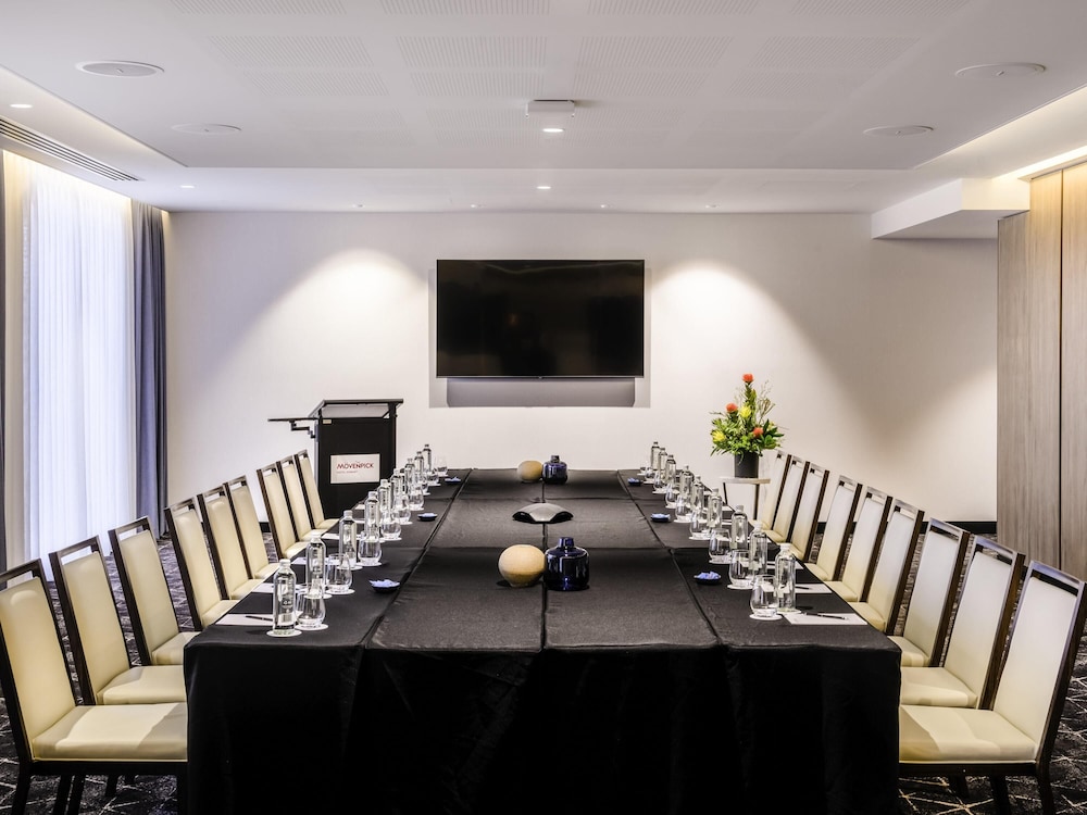 Movenpick Hotel Hobart 64/73
