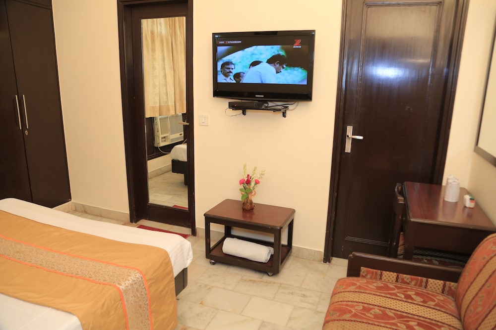 Sundeep Inn 39/46