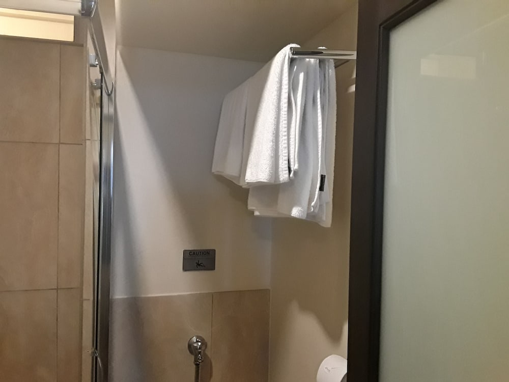 Parade Hotel 27/28