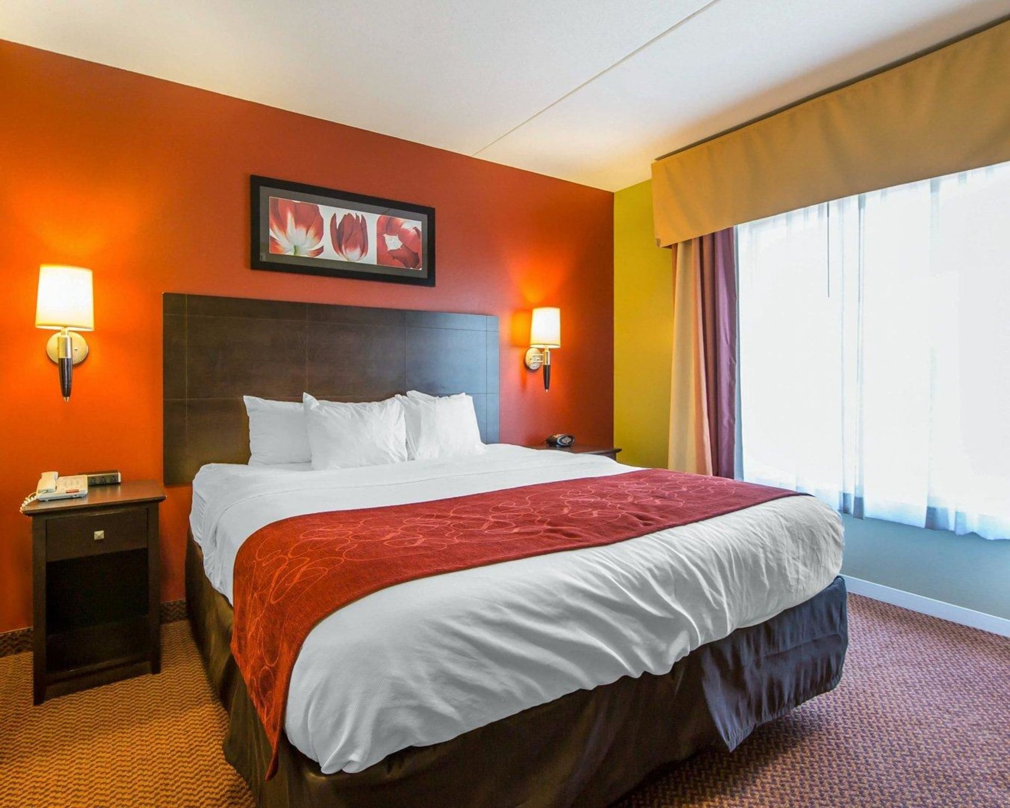 ROOM, KING BED