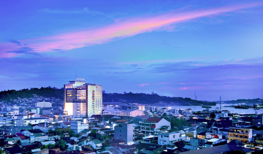 Aston Samarinda Hotel and Convention Center 41/42