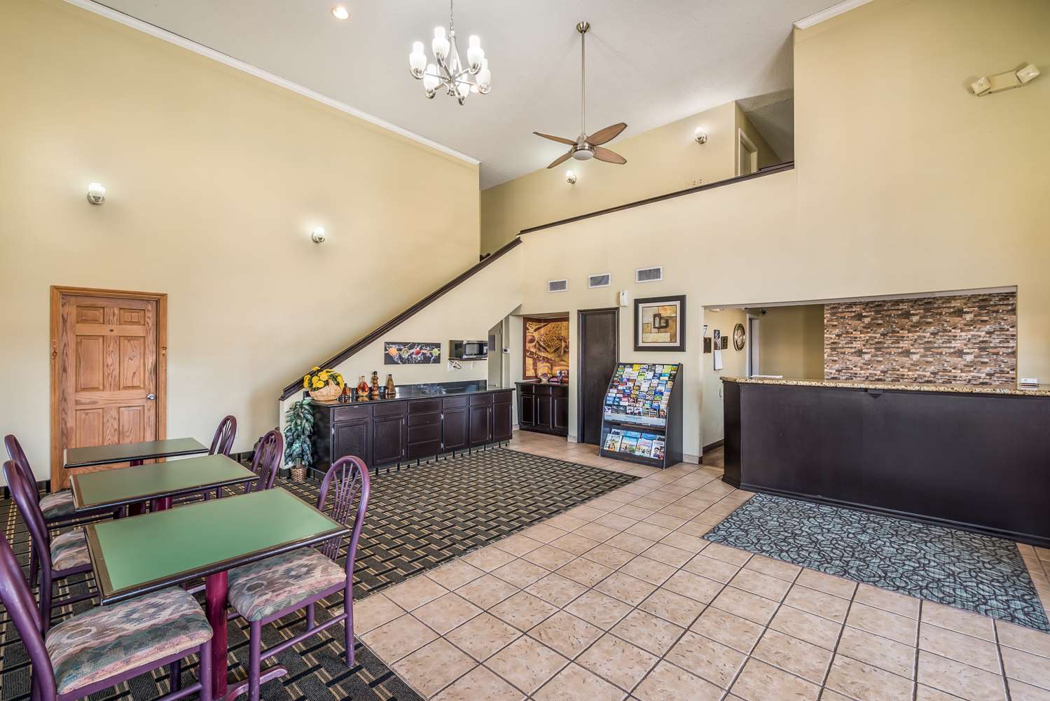 Americas Best Value Inn & Suites Arkadelphia 2/9