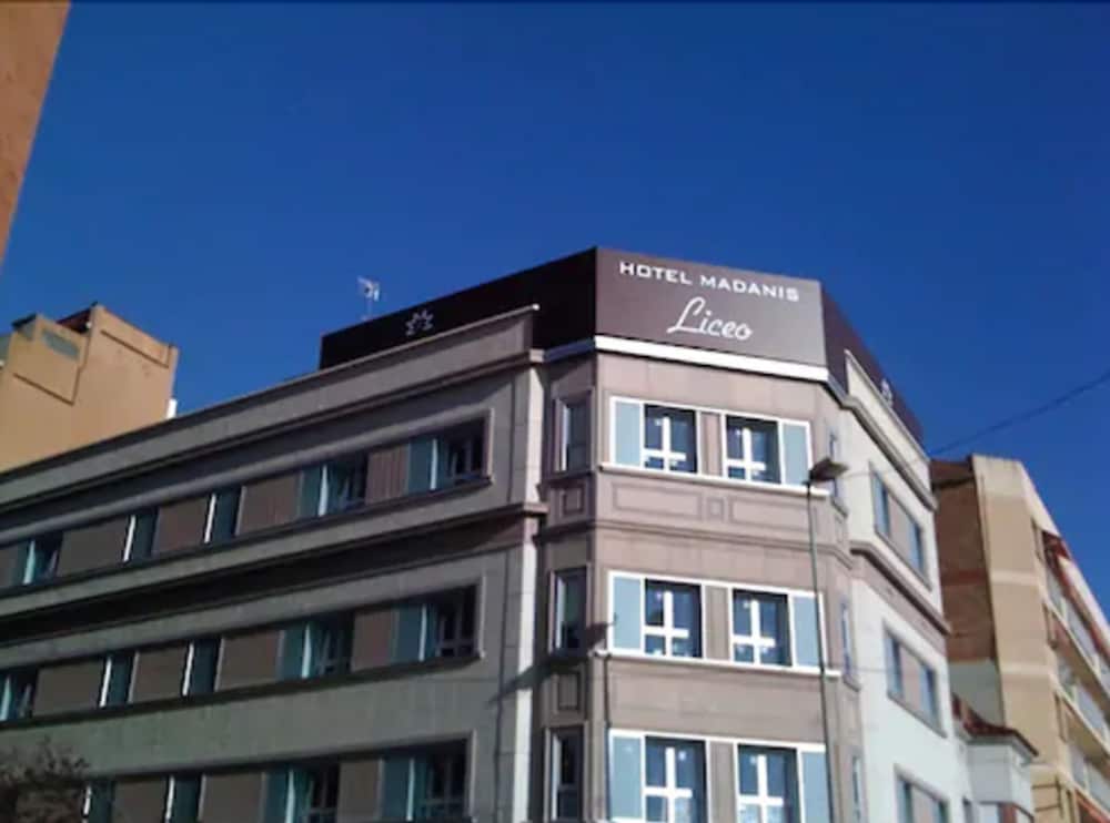Hotel Madanis Liceo 3/50