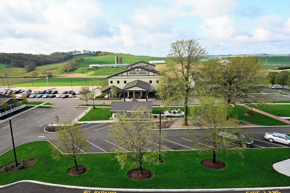 Carlisle Inn Sugarcreek 53/58