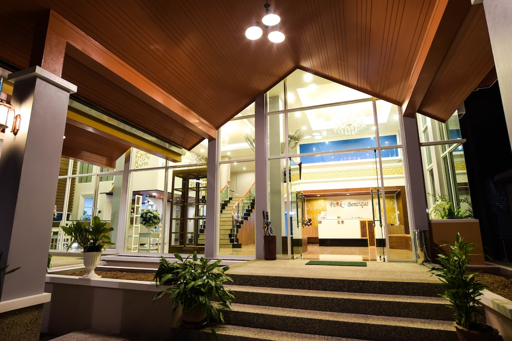 Peak Boutique City Hotel 4/62
