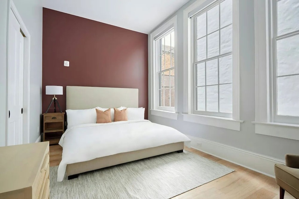3 BEDROOMS, SUITE, 3 QUEEN BEDS, ACCESSIBLE