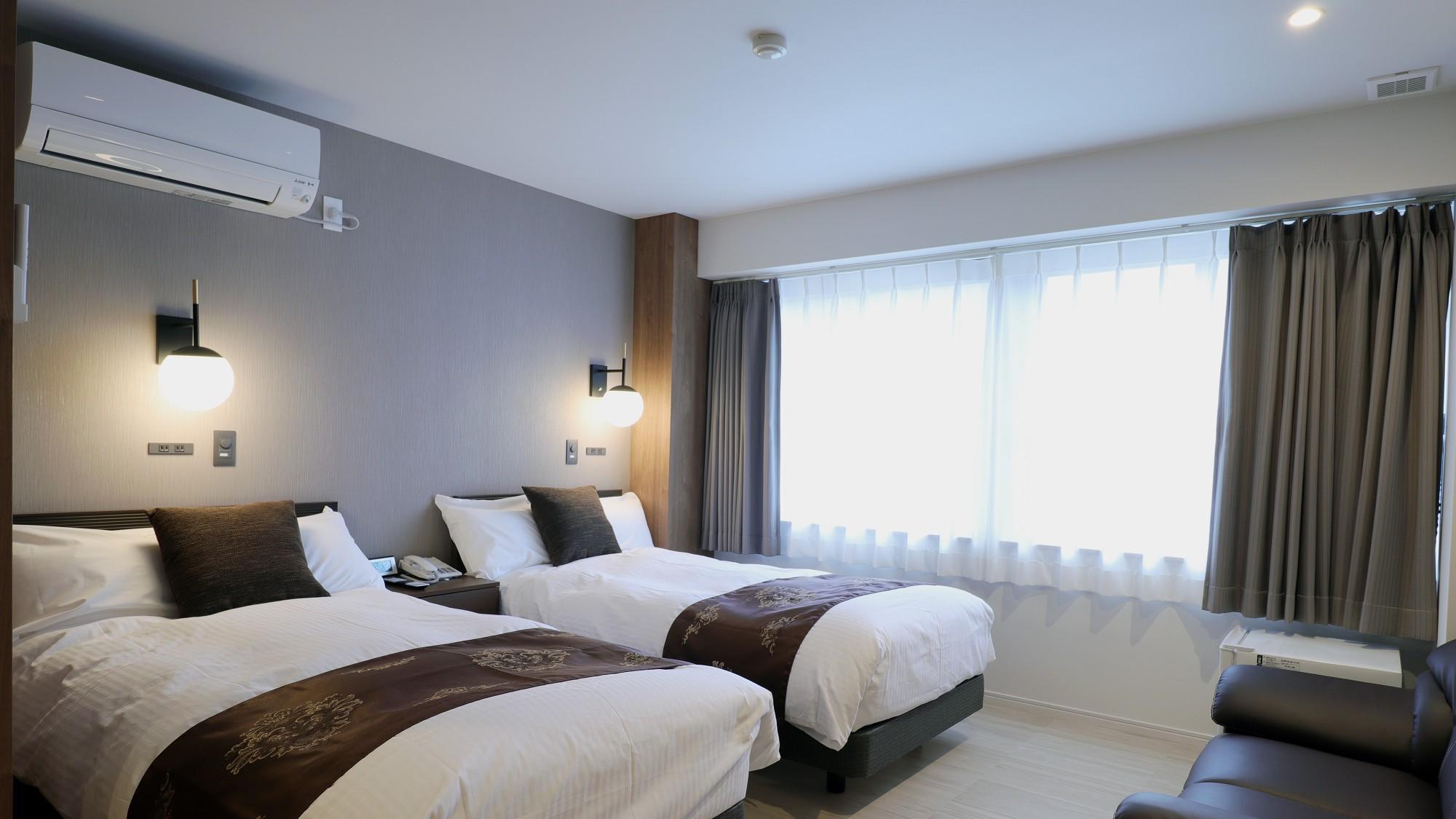 Room, Twin Beds, Club Floor
