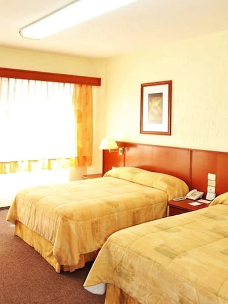 Hotel Marcella Clase Ejecutiva 12/28
