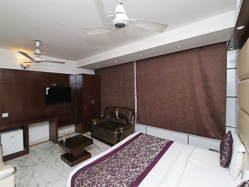 Oyo 12982 Hotel Oris International 10/50