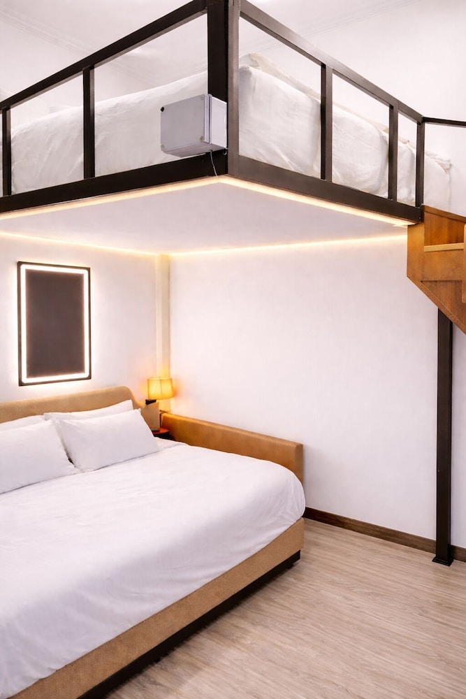 Arena Esports Hotel Bugis 6/50
