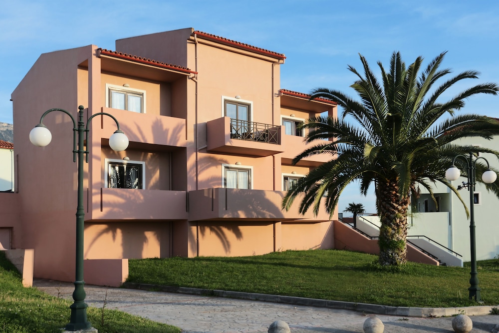 Elite City Resort 3/60