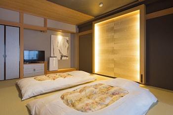 Japanese, 2 Double Beds