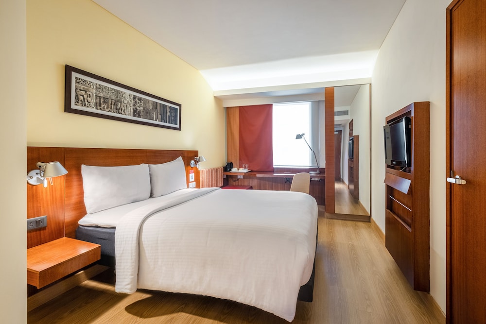 غرفة بسرير كينج، Ibis Delhi Airport 2/4