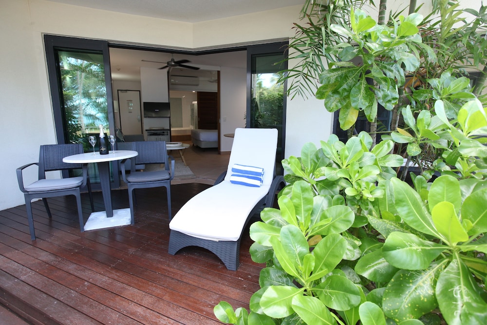 Peninsula Boutique Hotel - Adults Only 39/44