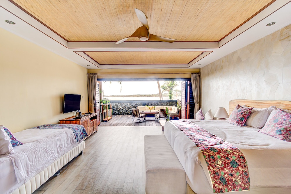 Bombora Medewi Wavelodge 15/66