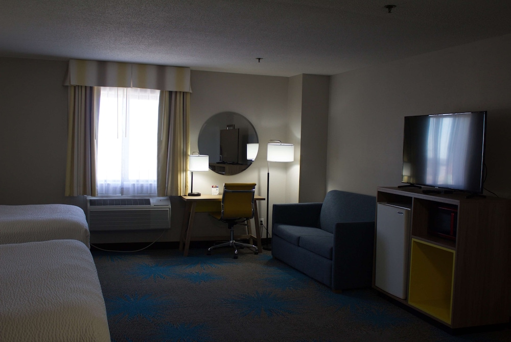 Days Inn by Wyndham Colby 29/32