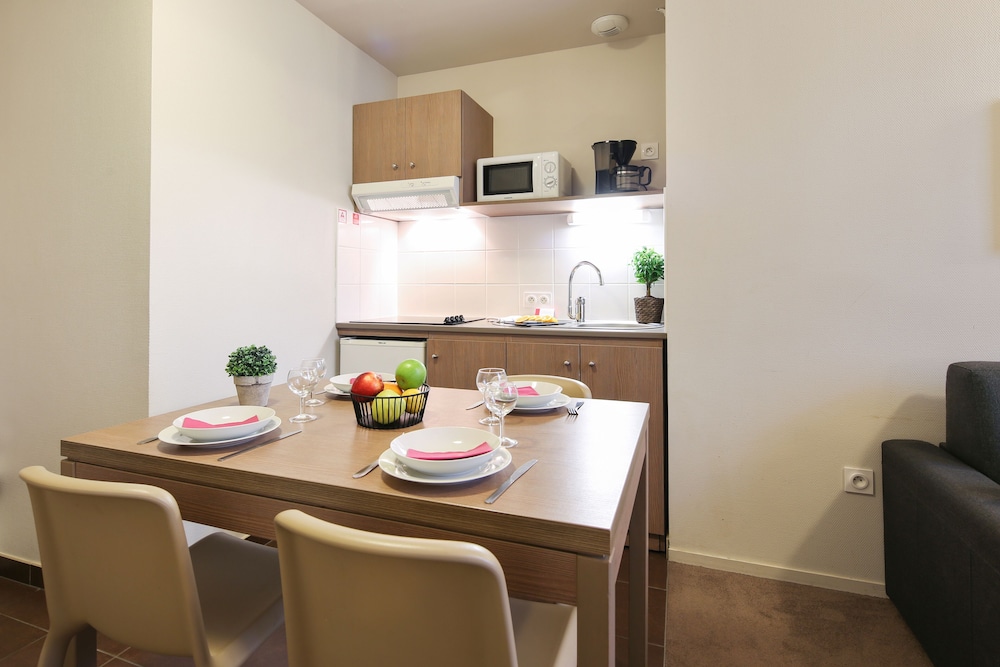 Appart City Confort Reims Centre 38/48