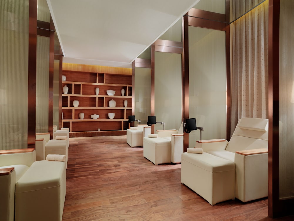 Four Points by Sheraton Guangzhou DongPu 35/50