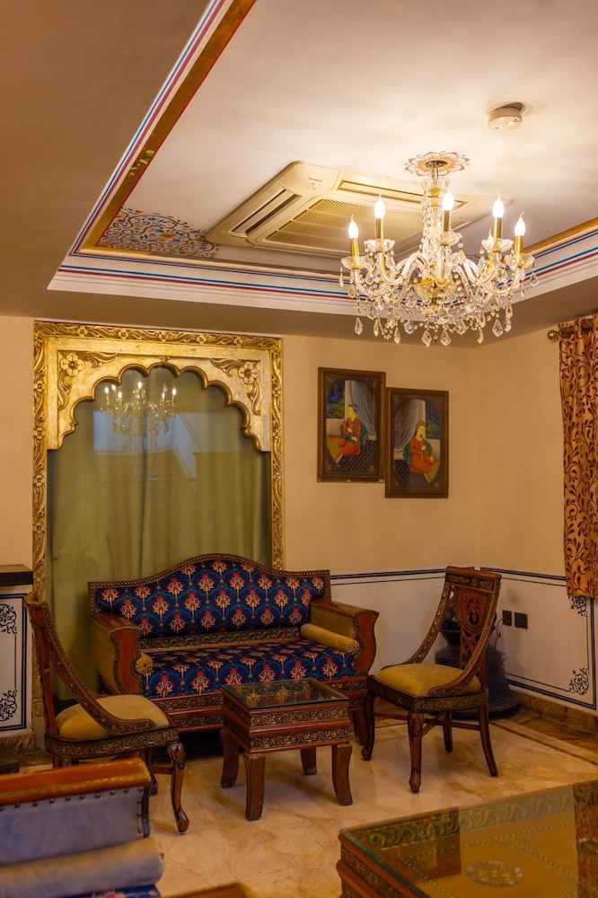 Welcomheritage Traditional Haveli 23/43