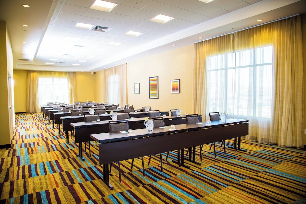 Fairfield Inn Suites By Marriott Pocatello 30/34