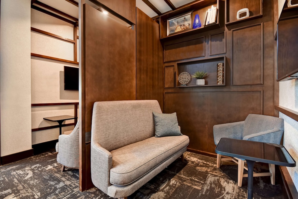 Hyatt Place Huntsville 26/53