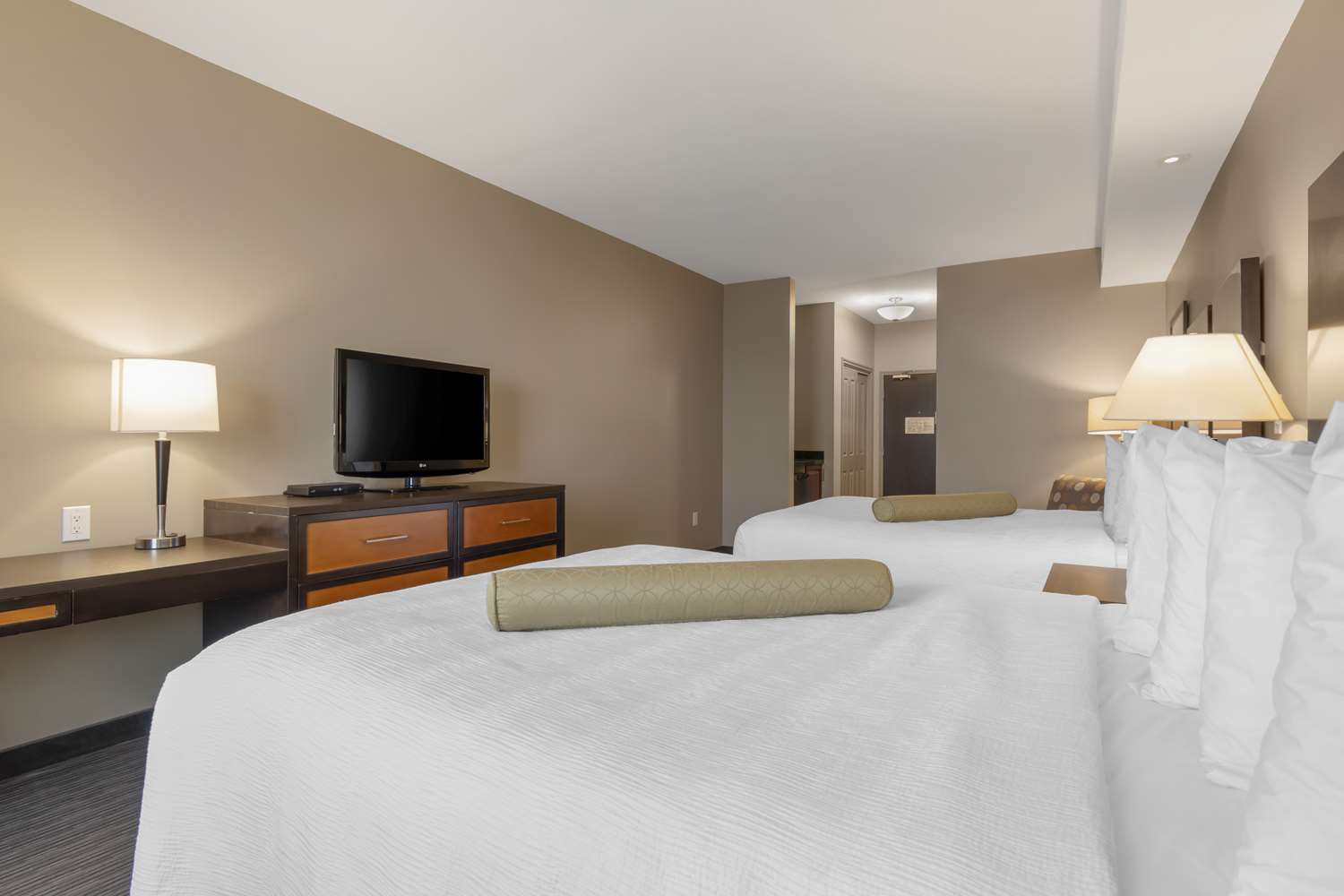 Best Western Plus Moose Jaw 13/25