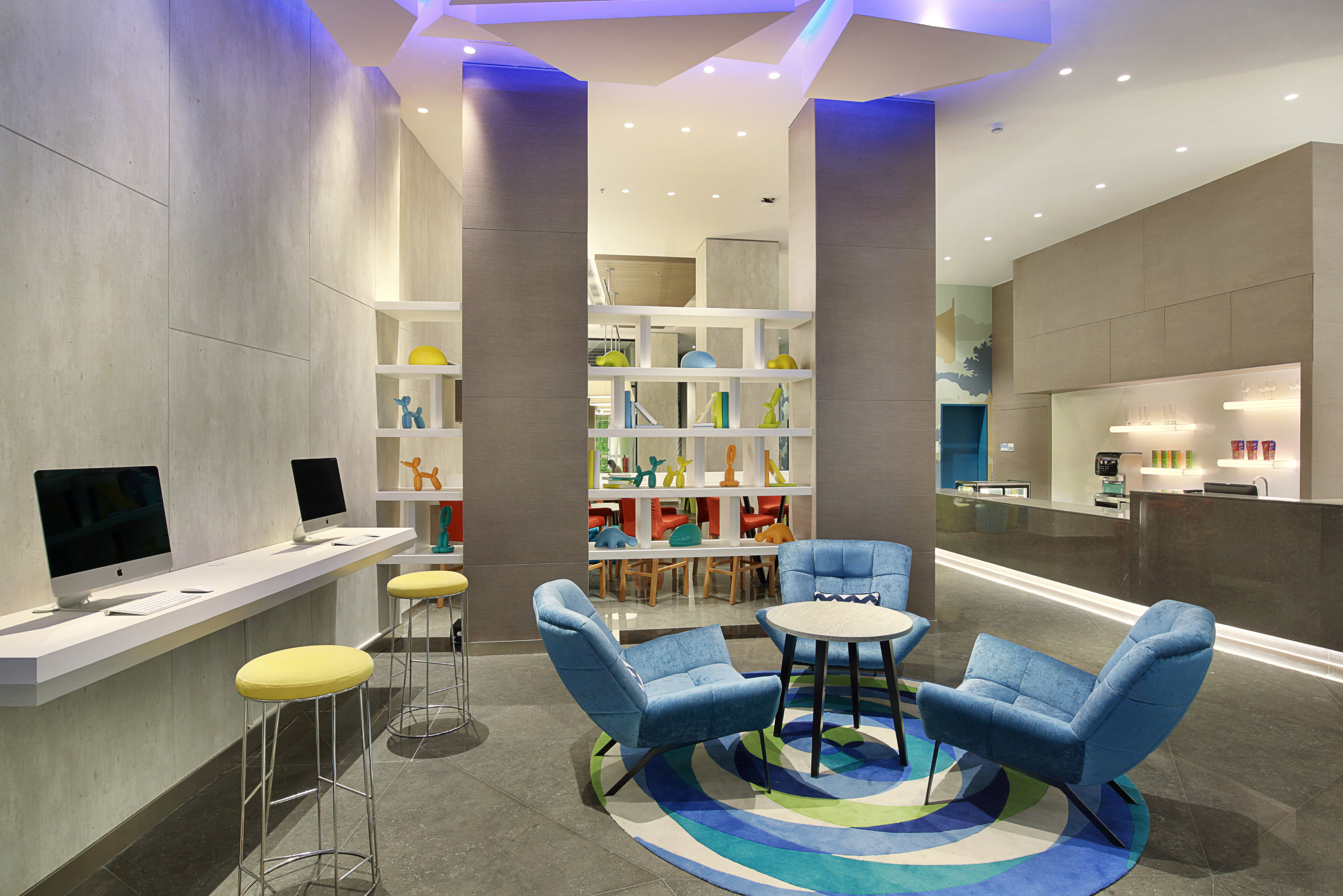 Holiday Inn Express Jakarta Wahid Hasyim 35/54