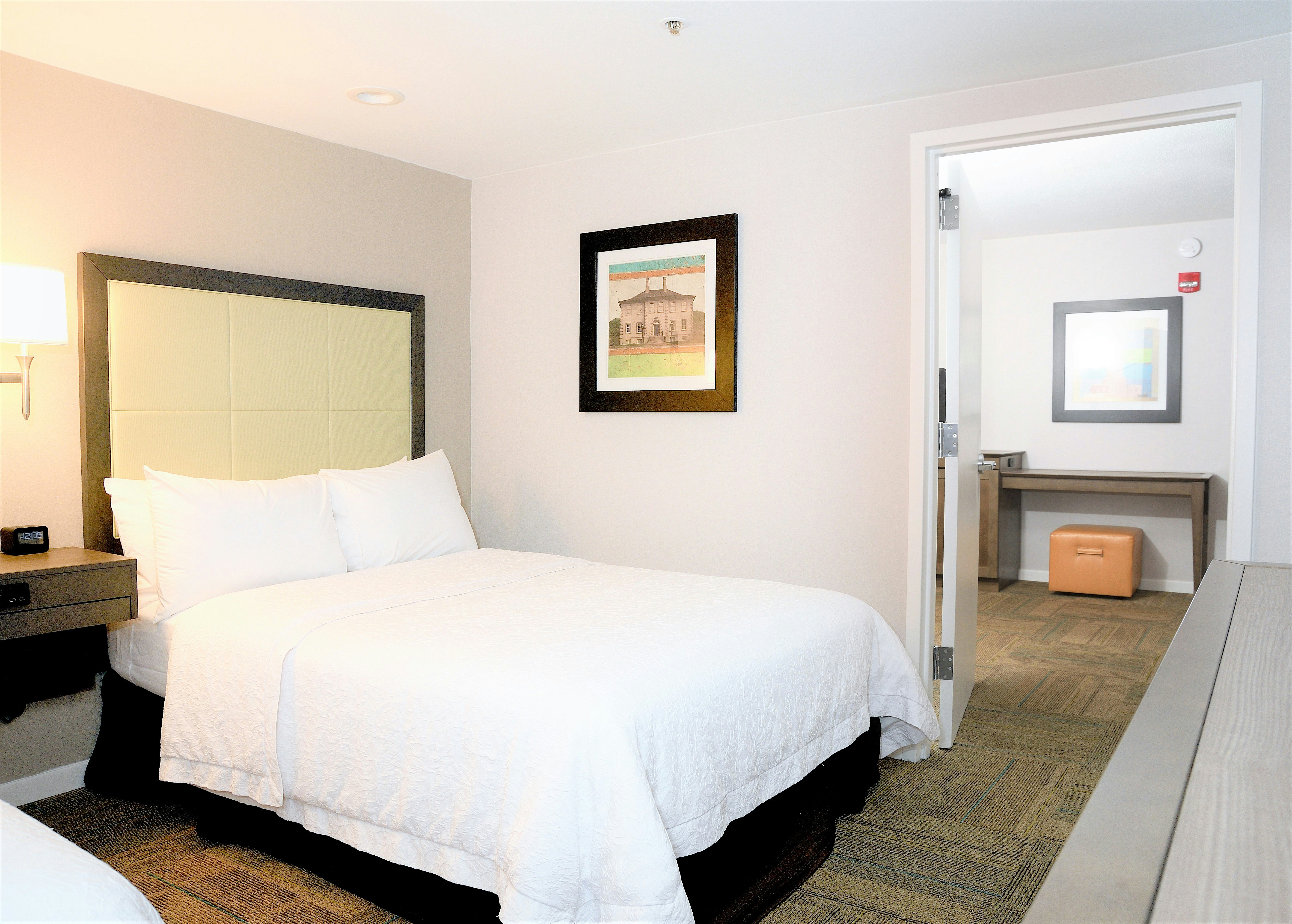 2 ROOMS, SUITE, 2 DOUBLE BEDS