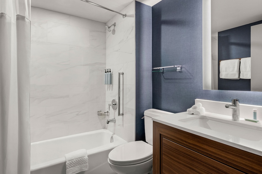 جناح بسريرين مزدوجين بغرفتي نوم، Residence Inn by Marriott Laval 2/2