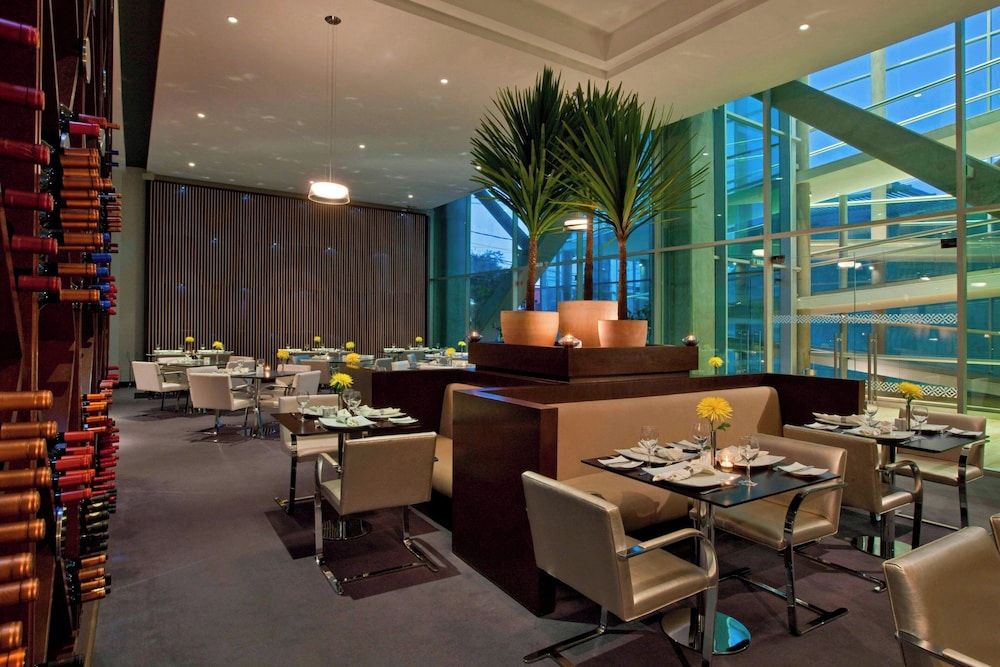 Four Points By Sheraton Los Angeles 35/44