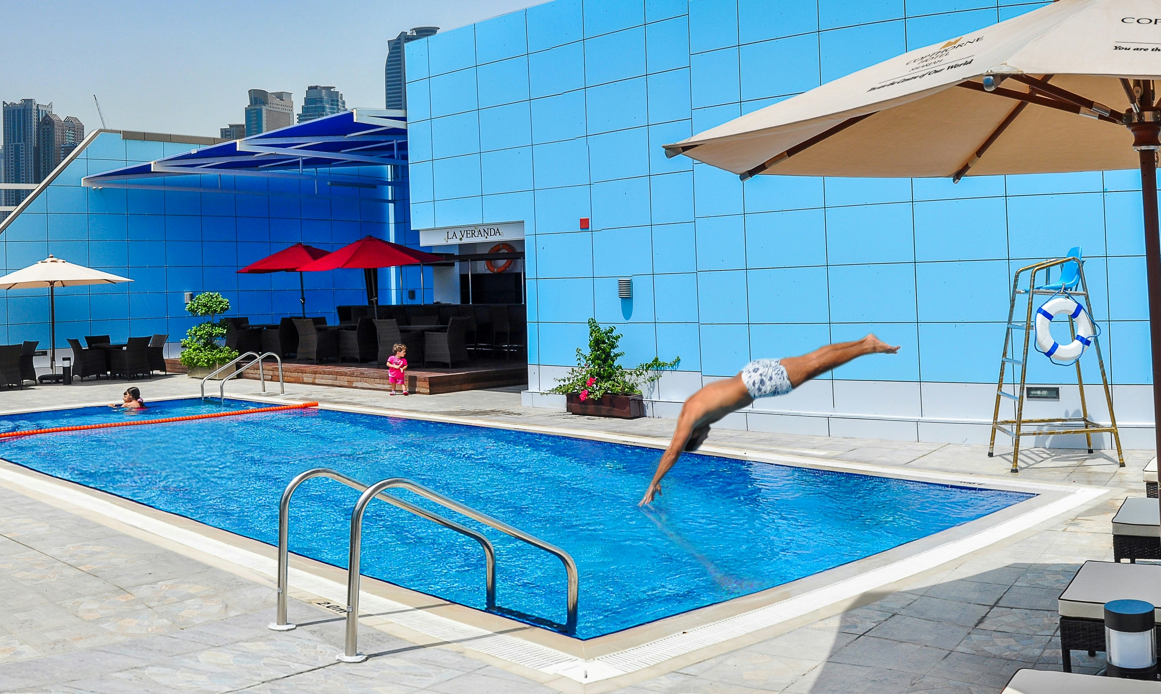 Copthorne Hotel Sharjah 42/85