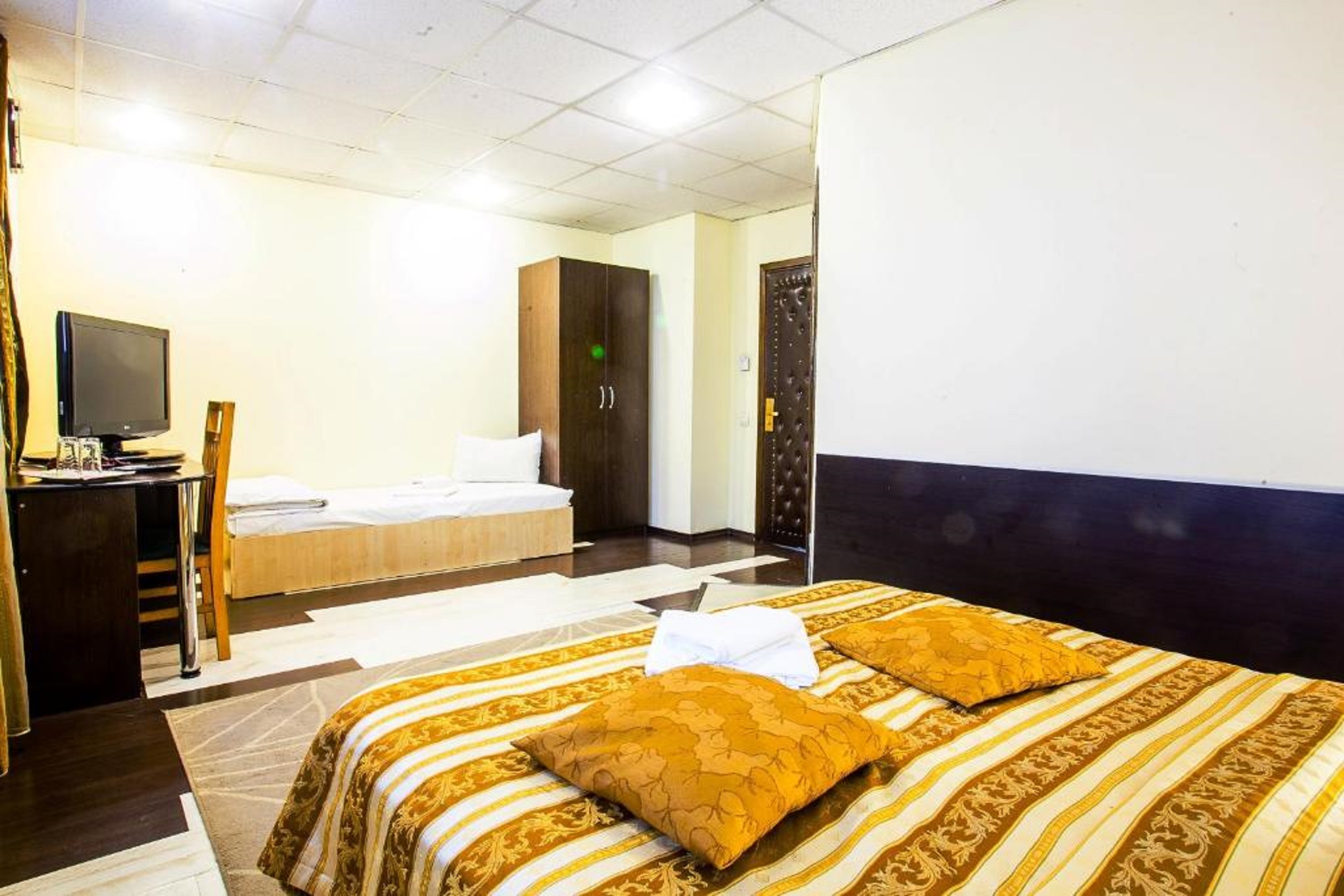 Hotel Charter Otopeni 10/17