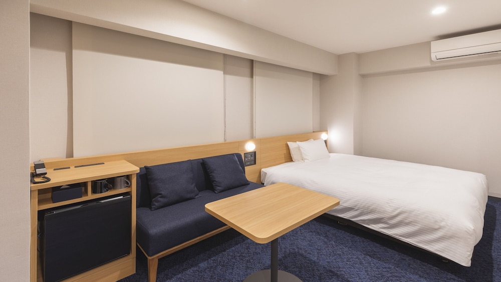UNIVERSAL, SUPERIOR, DOUBLE BED