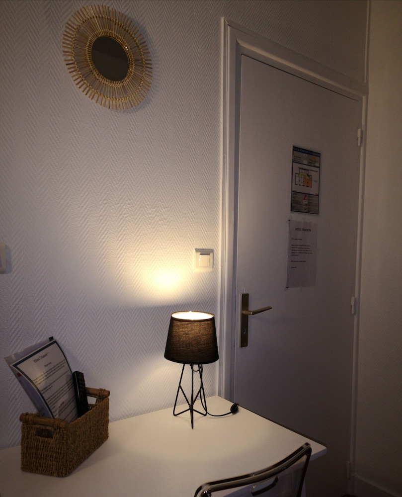 Trianon Hotel 29/36