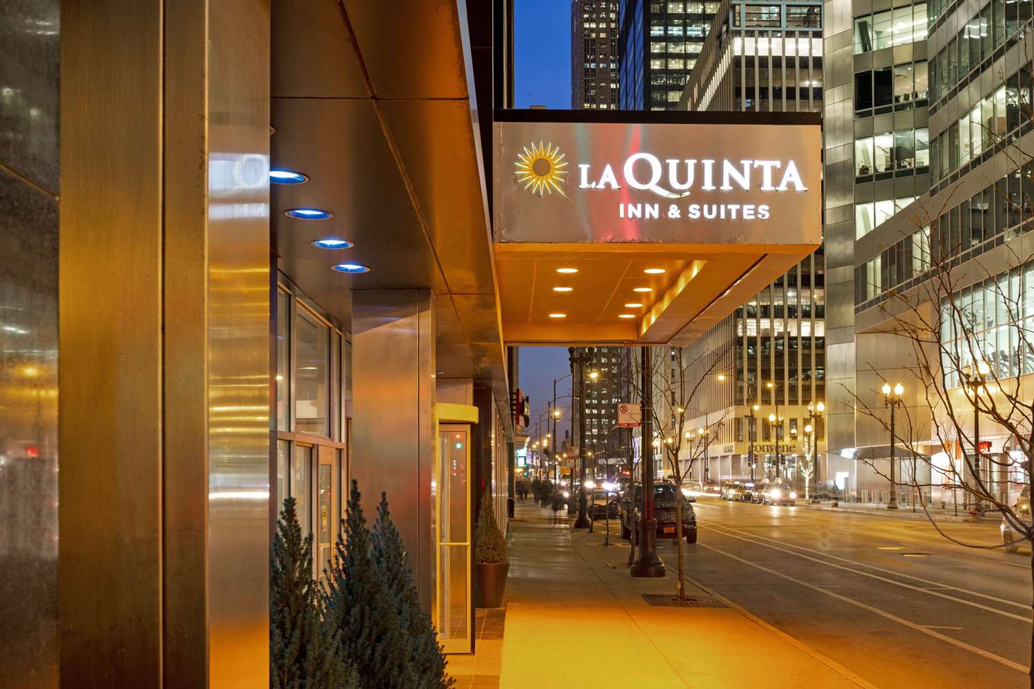 La Quinta Inn Suites By Wyndham Chicago Downtown 5/45