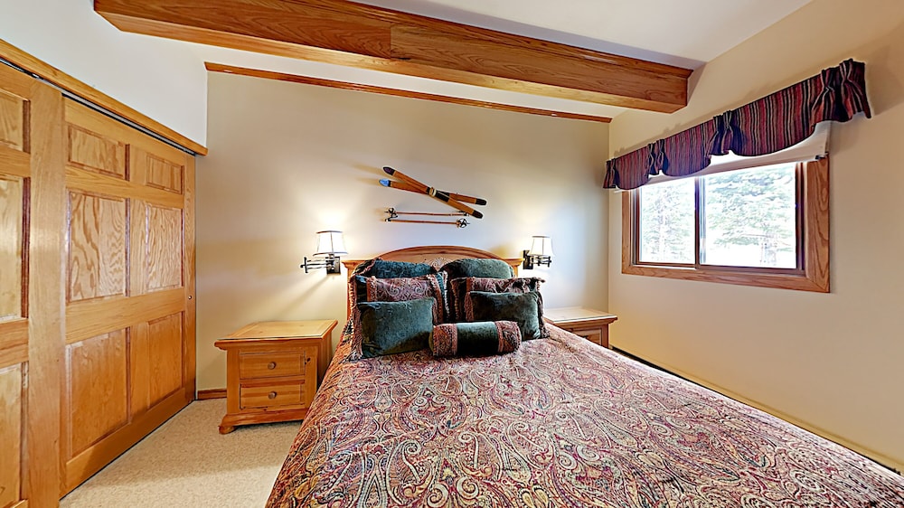 Timberline Condominiums 19/81