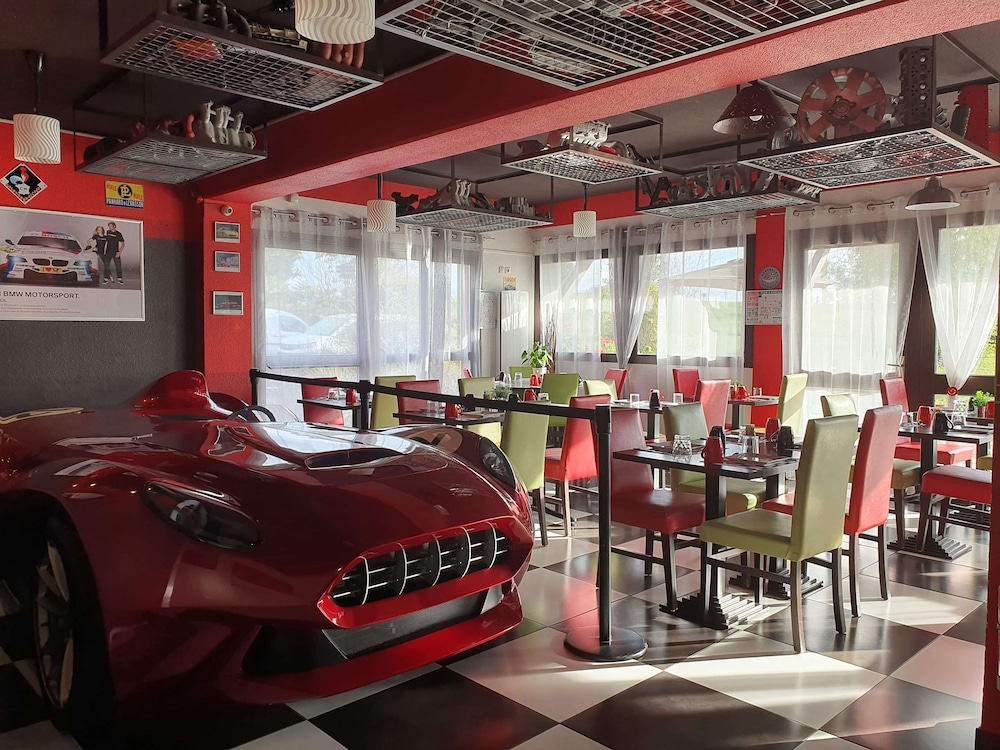 ENZO HOTELS CANNES ECLUSE by Kyriad Direct 23/31