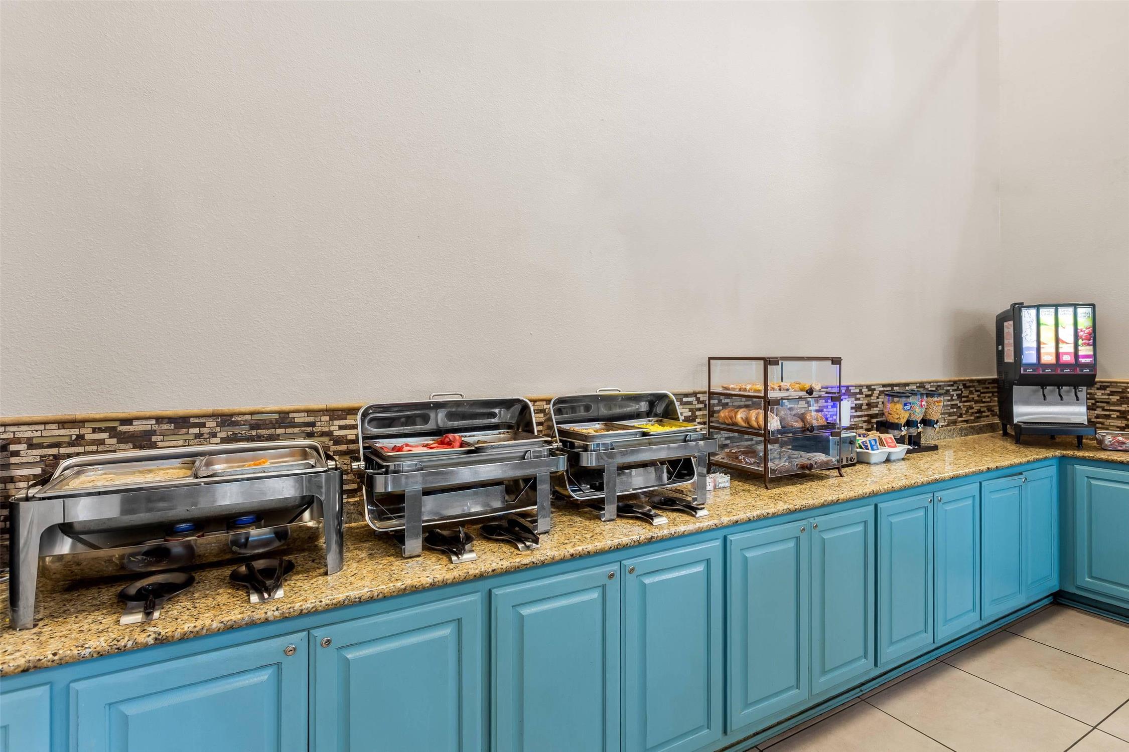 Country Inn and Suites By Radisson Beckley WV 8/65