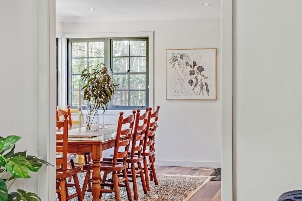 WHISPERING PINES BOUTIQUE ACCOMMODATION 4/50