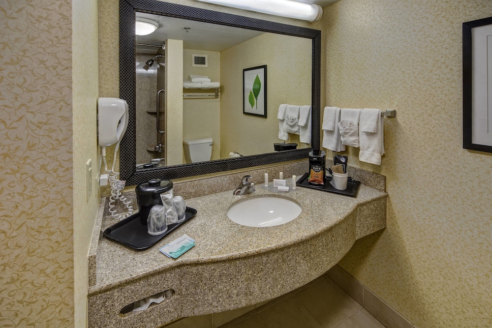 Spark by Hilton Murfreesboro 12/34