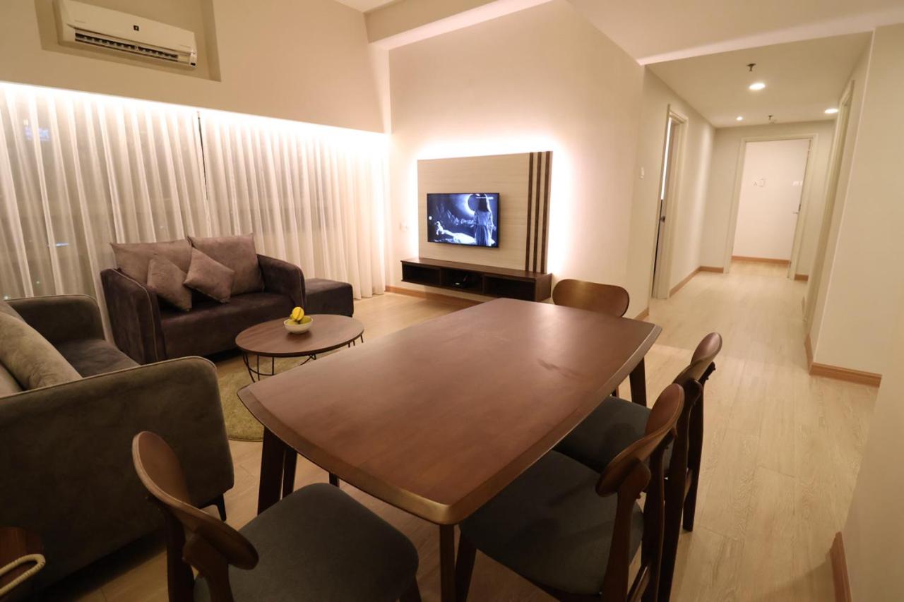 Crown Regency Serviced Suites 29/39